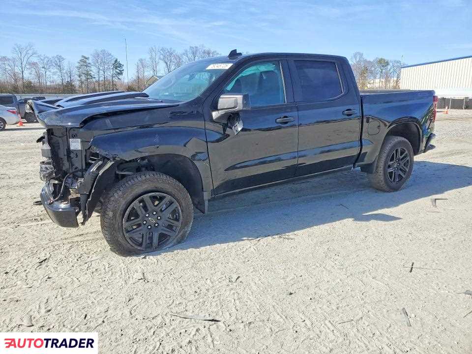 Chevrolet Silverado 2025 5