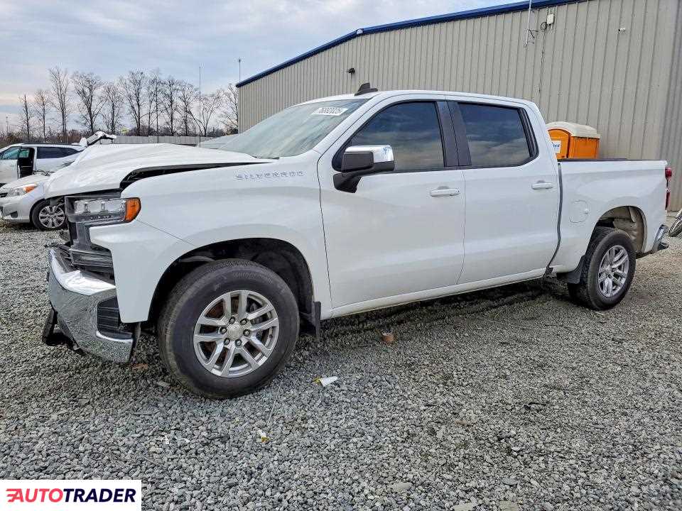 Chevrolet Silverado 2020 5
