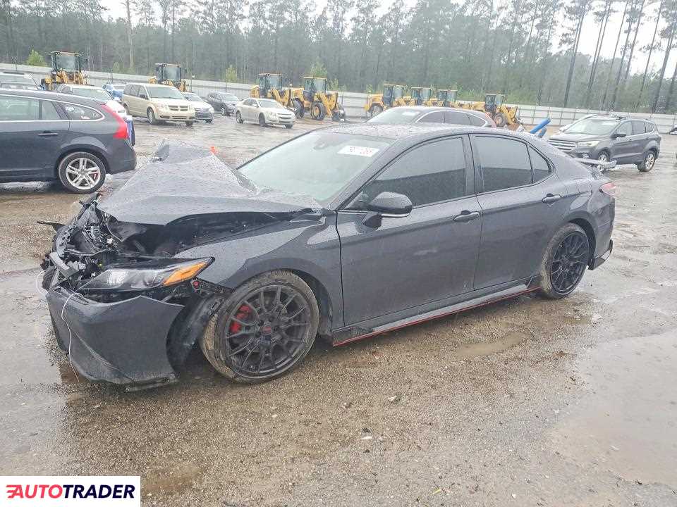 Toyota Camry 2024 3