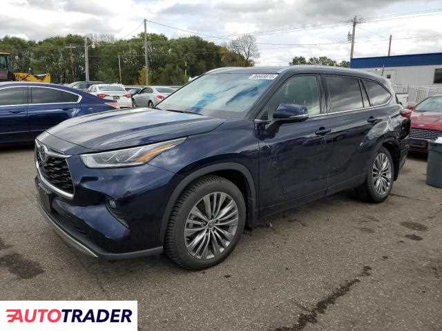 Toyota Highlander 2020 3
