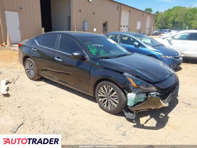 Nissan Altima 2025 2