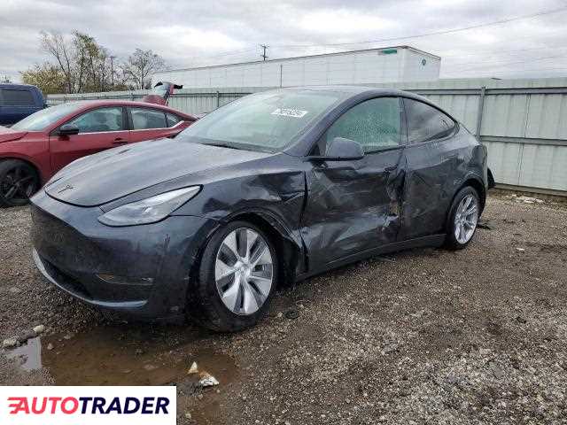 Tesla Model Y 2024 Tesla Model Y 2024