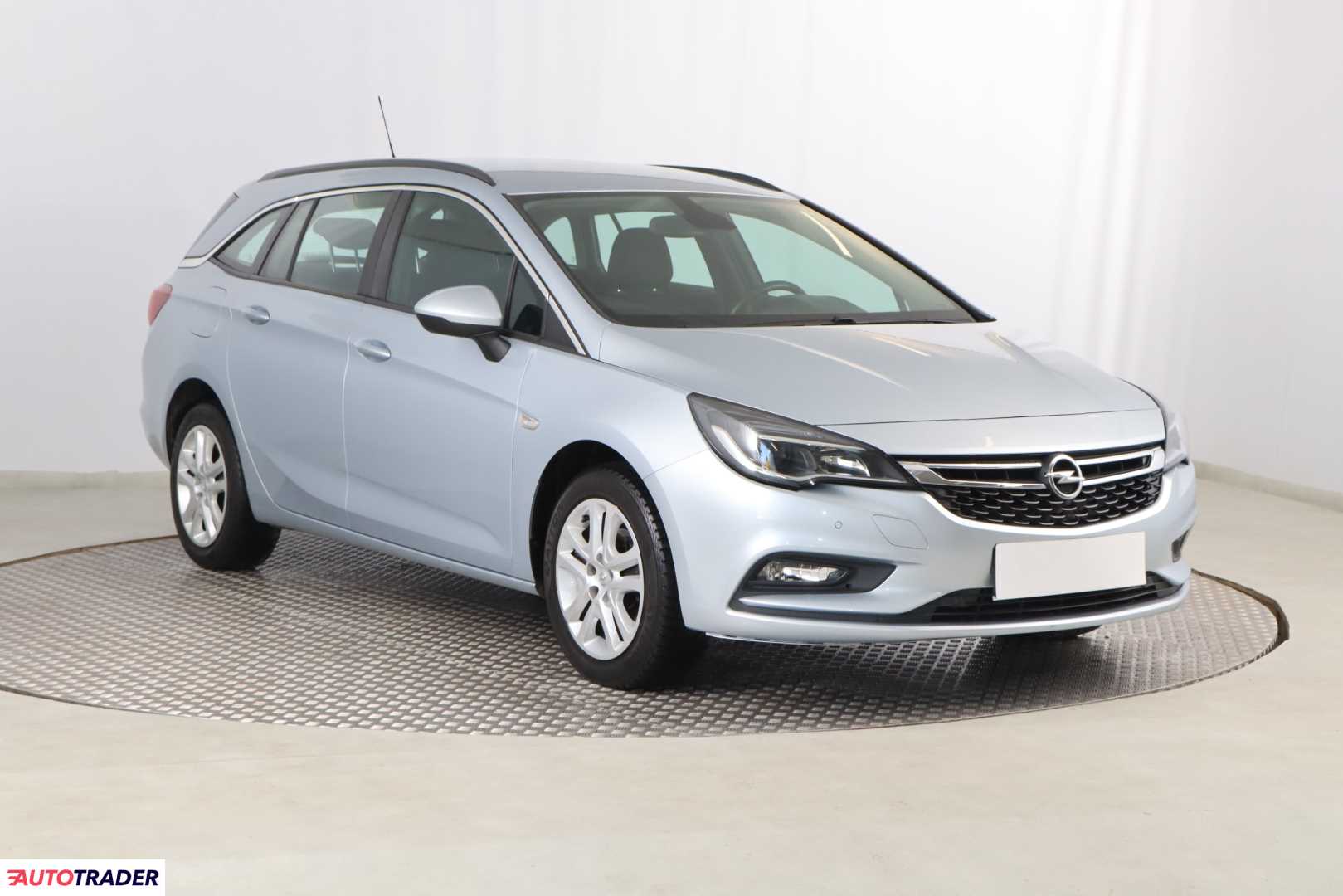 Opel Astra 2016 1.4 123 KM