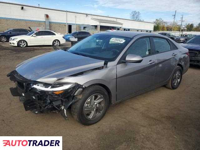 Hyundai Elantra 2025 2