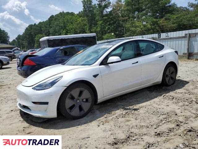 Tesla Model 3 2022