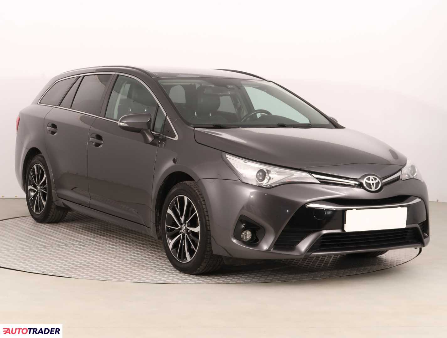 Toyota Avensis 2018 1.8 144 KM