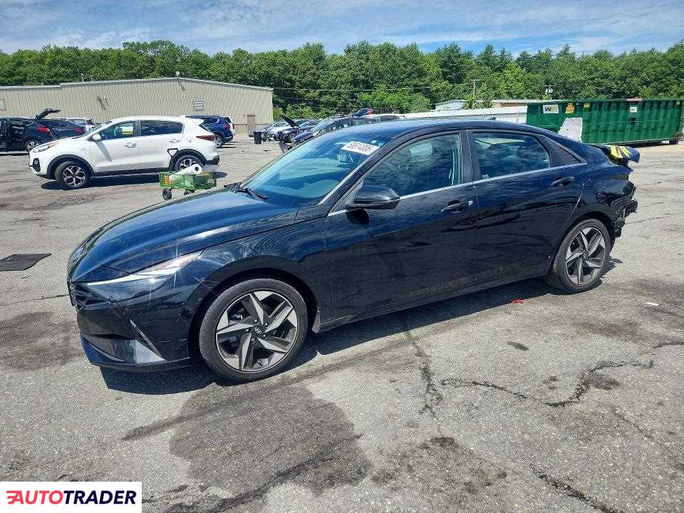Hyundai Elantra 2022