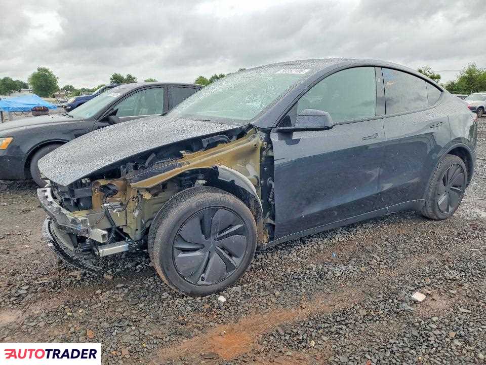Tesla Model Y 2026