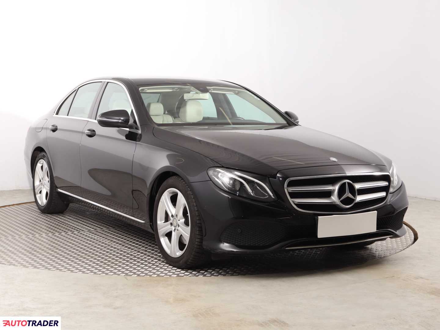 Mercedes E-klasa 2016 2.0 191 KM Mercedes E-klasa 2016 2.0 191 KM