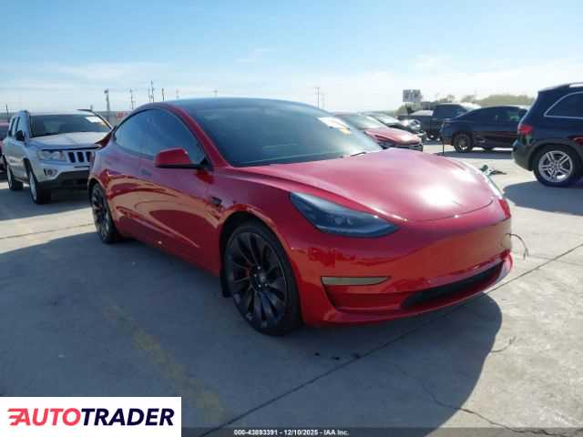 Tesla Model 3 2022
