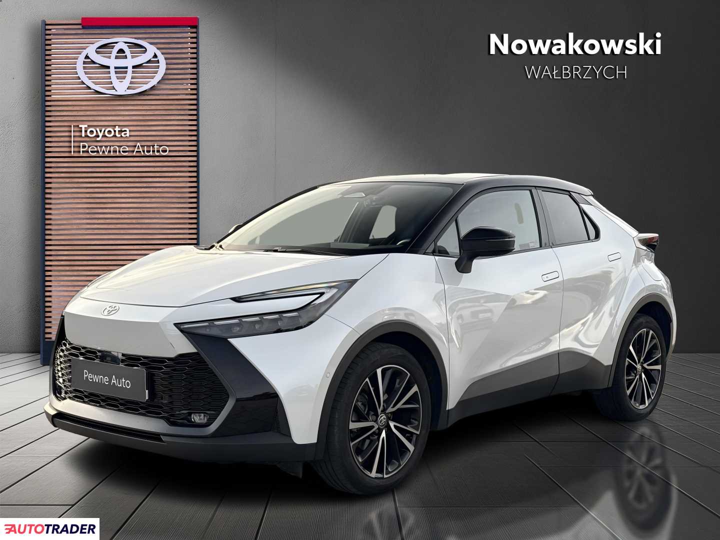 Toyota C-HR 2024 2.0 197 KM
