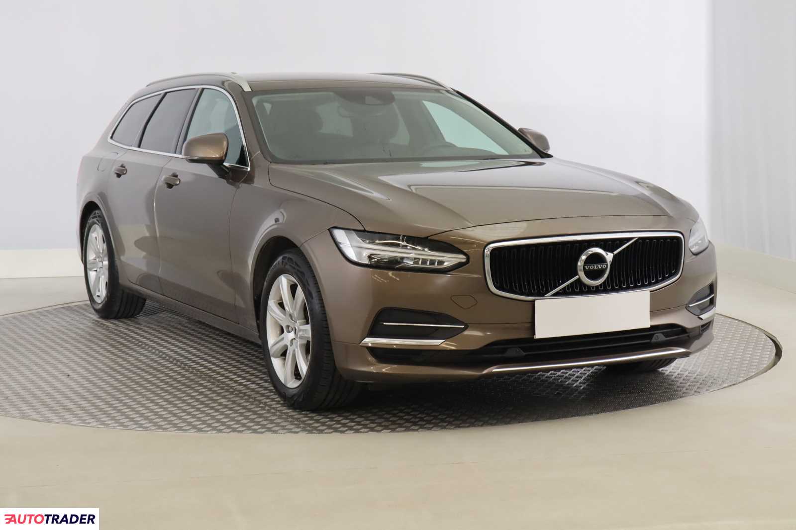 Volvo V90 2017 2.0 147 KM
