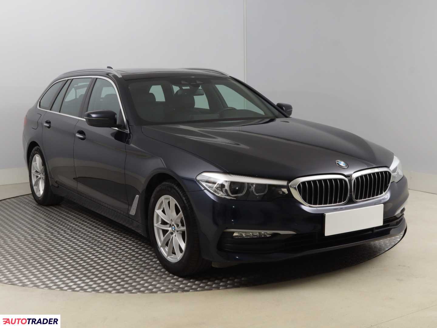 BMW 520 2018 2.0 181 KM