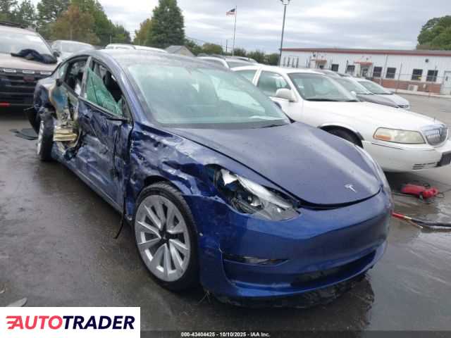 Tesla Model 3 2022