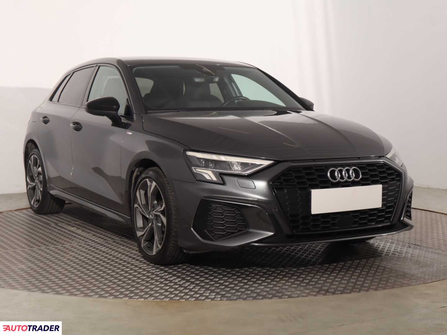 Audi A3 2020 1.5 147 KM