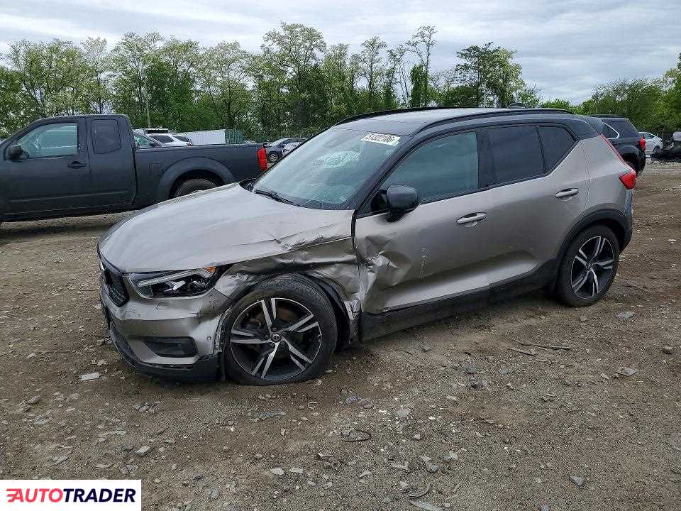 Volvo XC40 2022 2