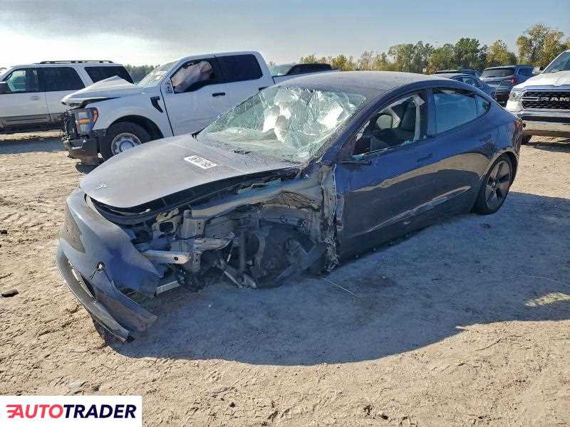 Tesla Model 3 2023