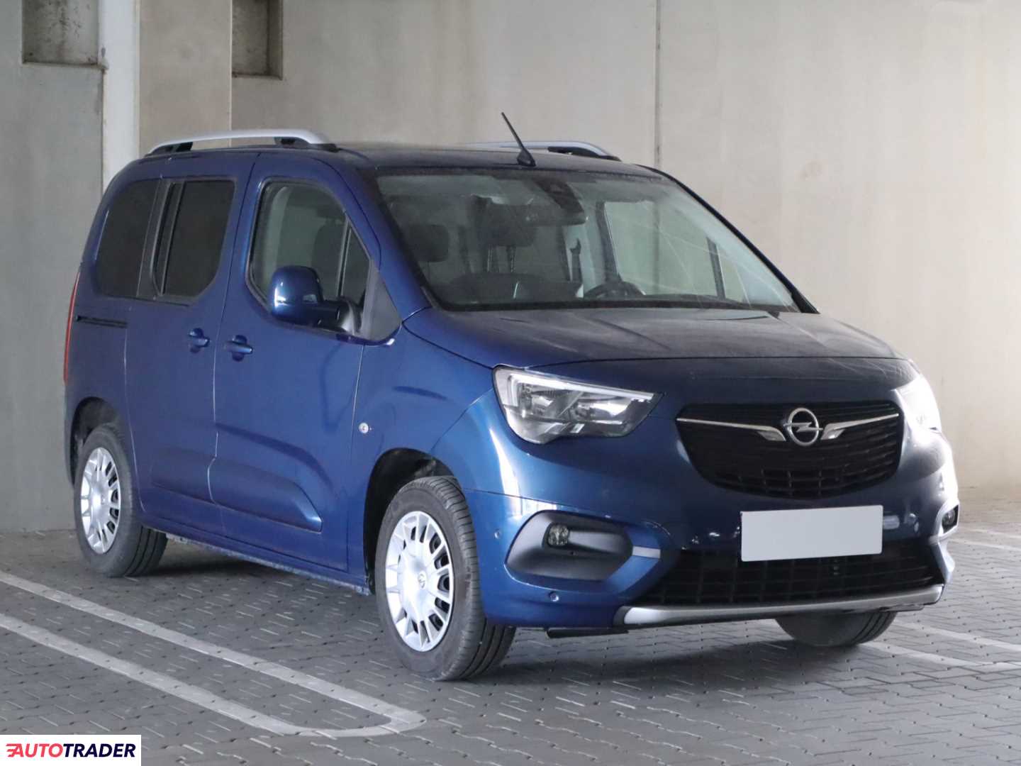 Opel Combo 2019 1.5 128 KM