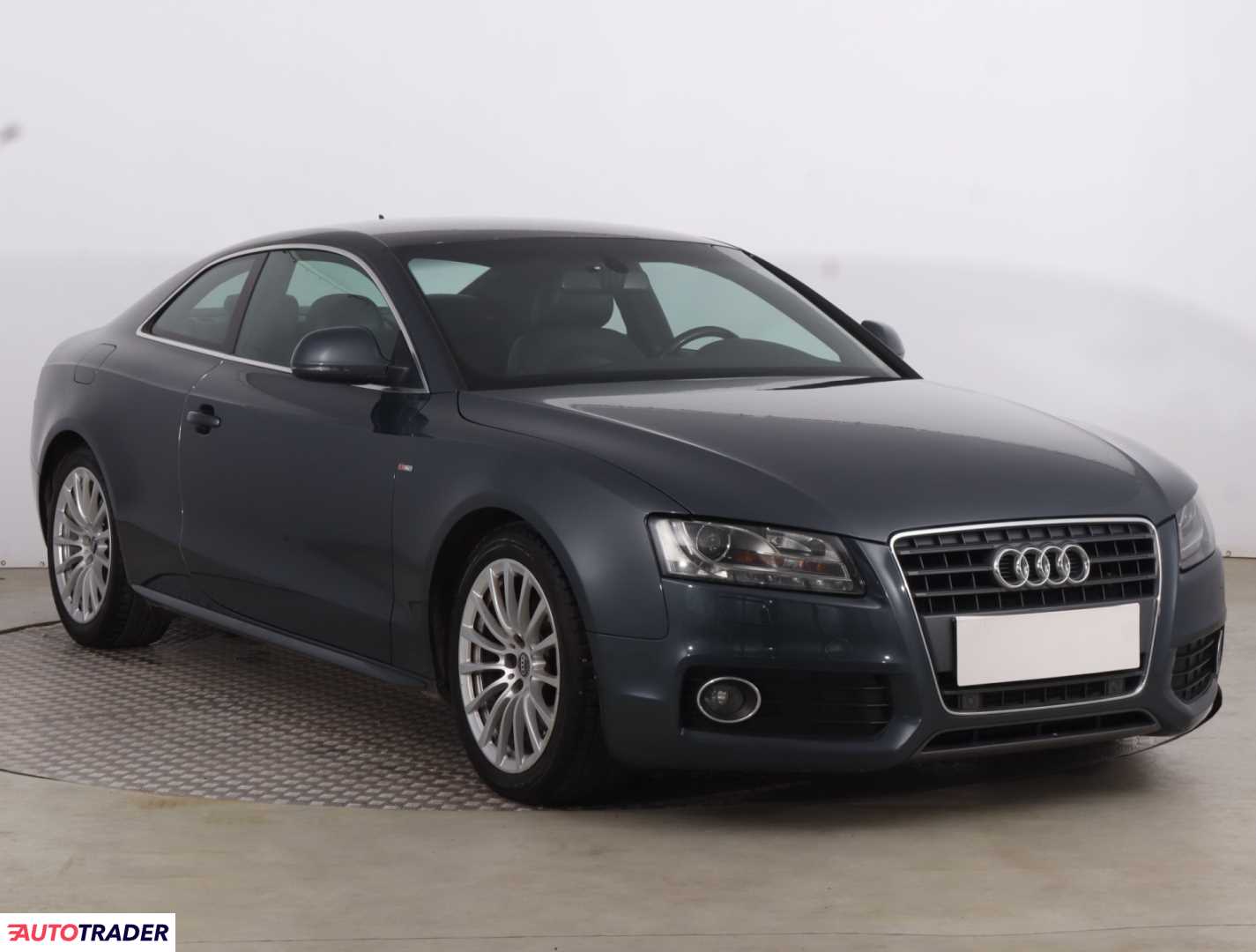 Audi A5 2009 2.7 187 KM