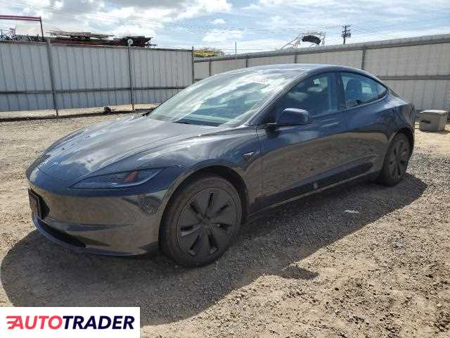 Tesla Model 3 2025