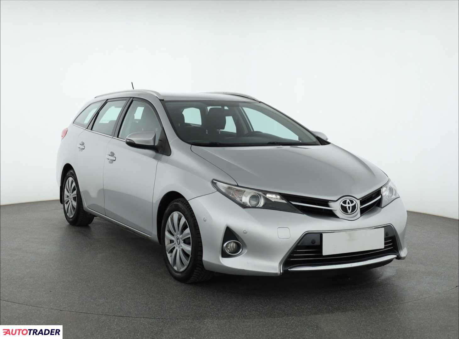 Toyota Auris 2013 1.4 88 KM