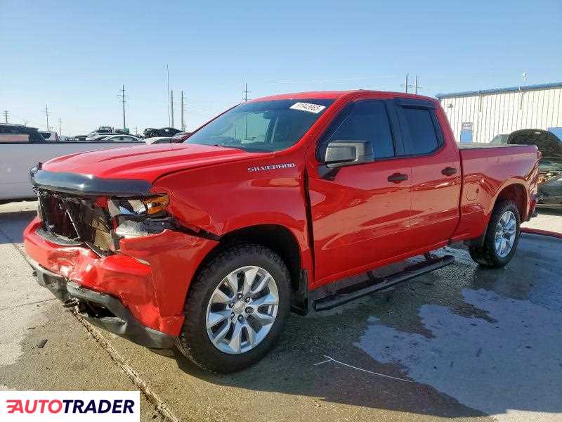 Chevrolet Silverado 2019 4