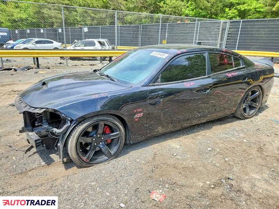 Dodge Charger 2020 6