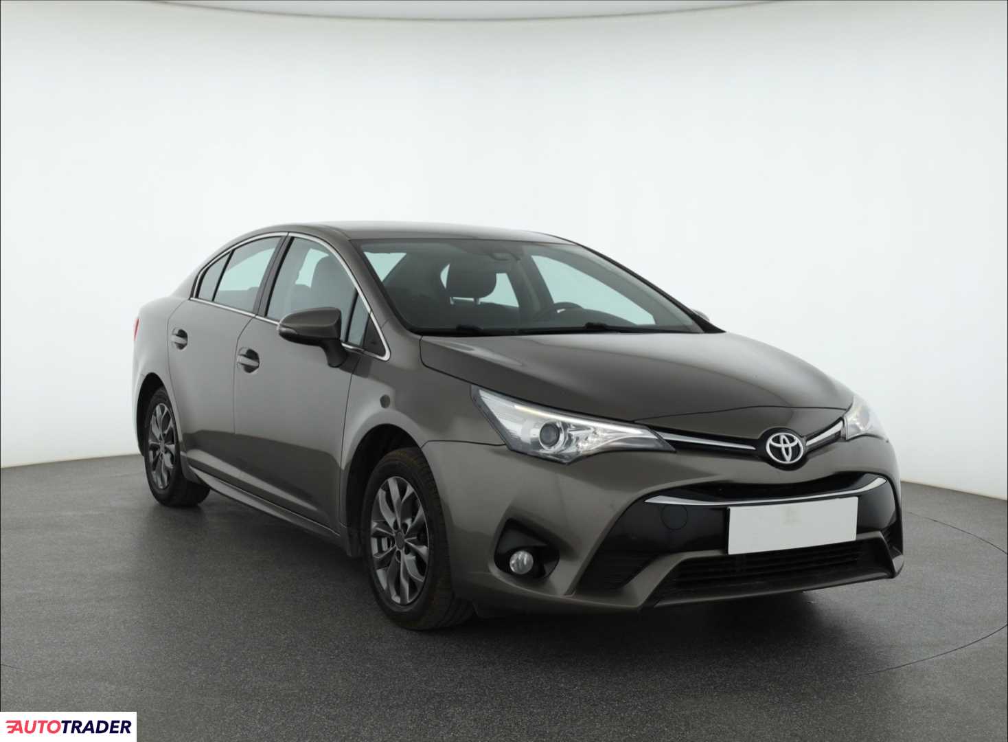 Toyota Avensis 2016 1.6 130 KM