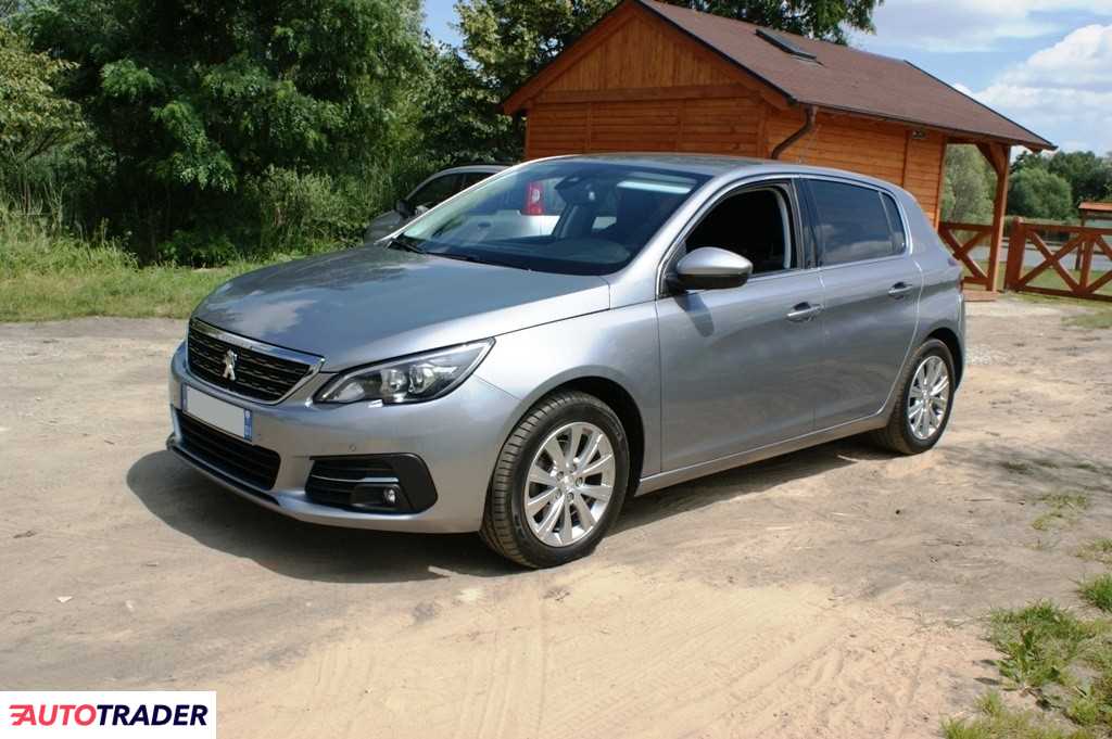 Peugeot 308 2018 1.6 120 KM Peugeot 308 2018 1.6 120 KM
