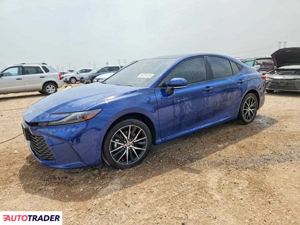Toyota Camry 2025 2
