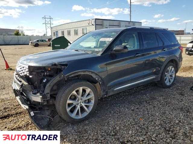 Ford Explorer 2022 3