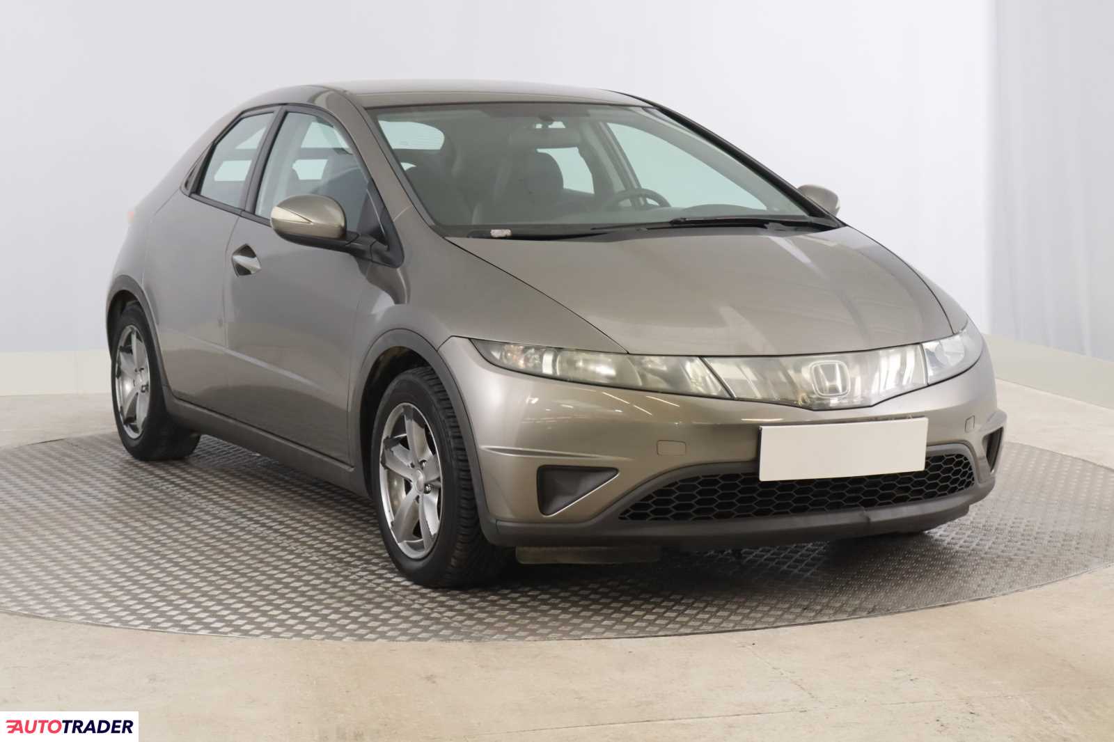 Honda Civic 2008 1.3 81 KM
