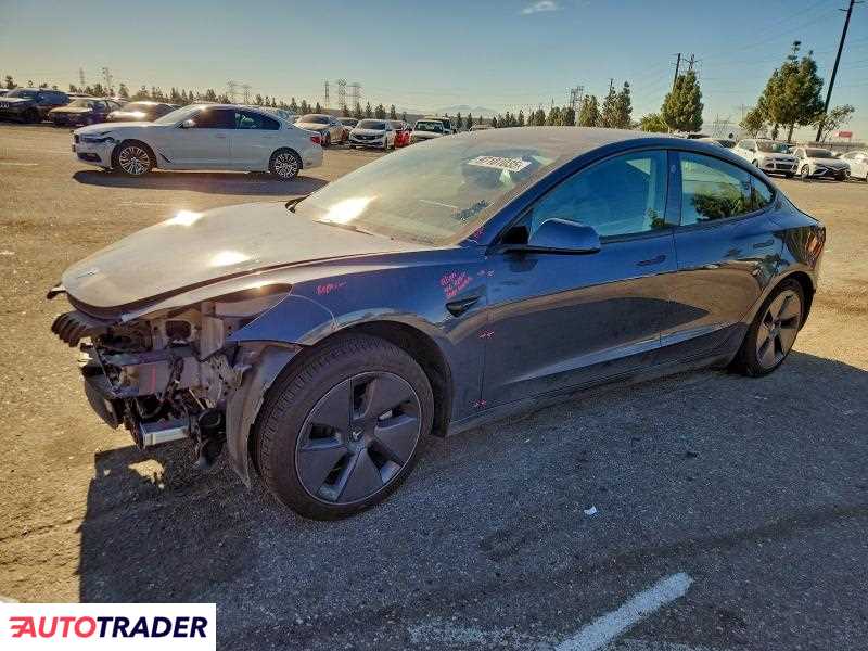 Tesla Model 3 2023