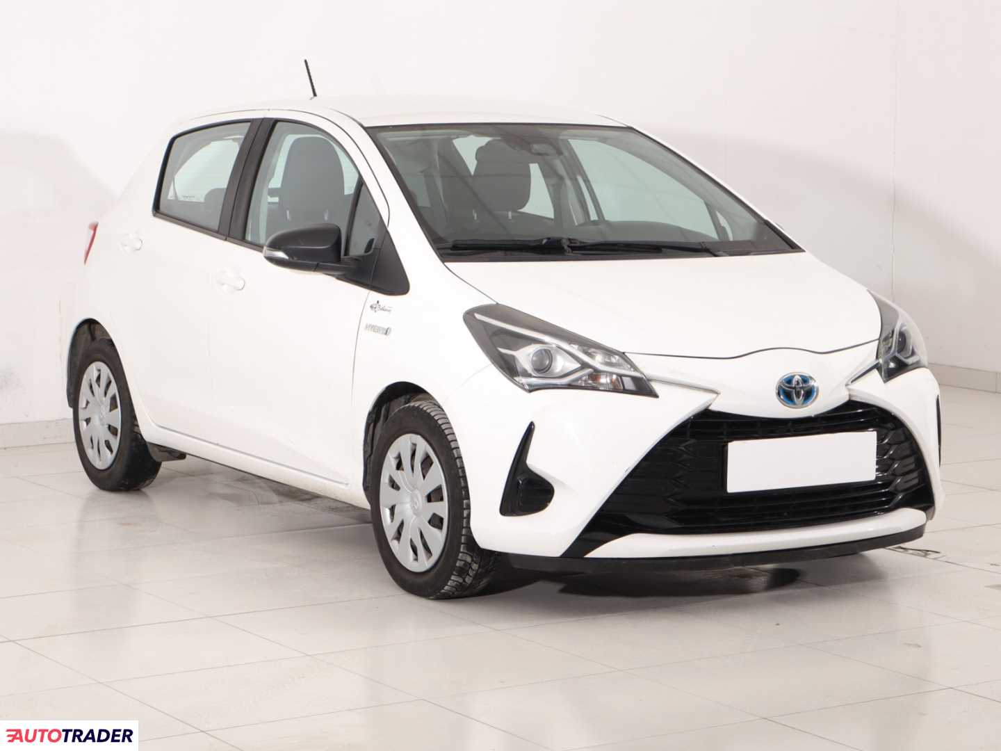 Toyota Yaris 2020 1.5 99 KM