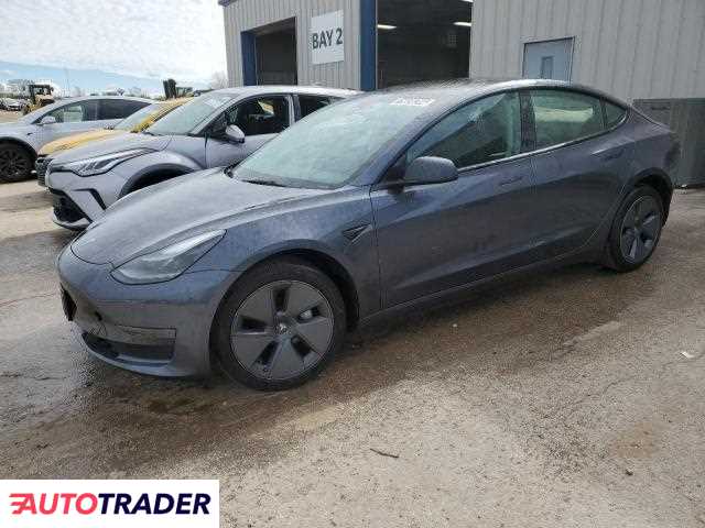 Tesla Model 3 2022