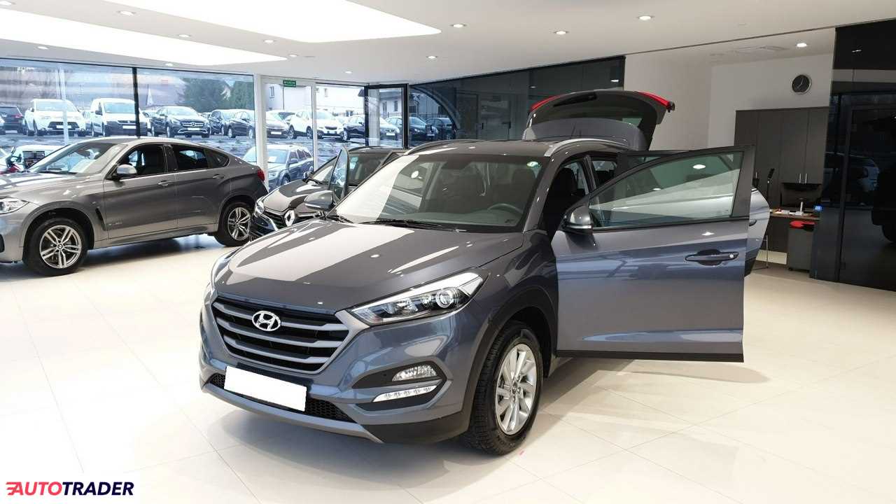 Hyundai Tucson 2015 1.7 115 KM Hyundai Tucson 2015 1.7 115 KM