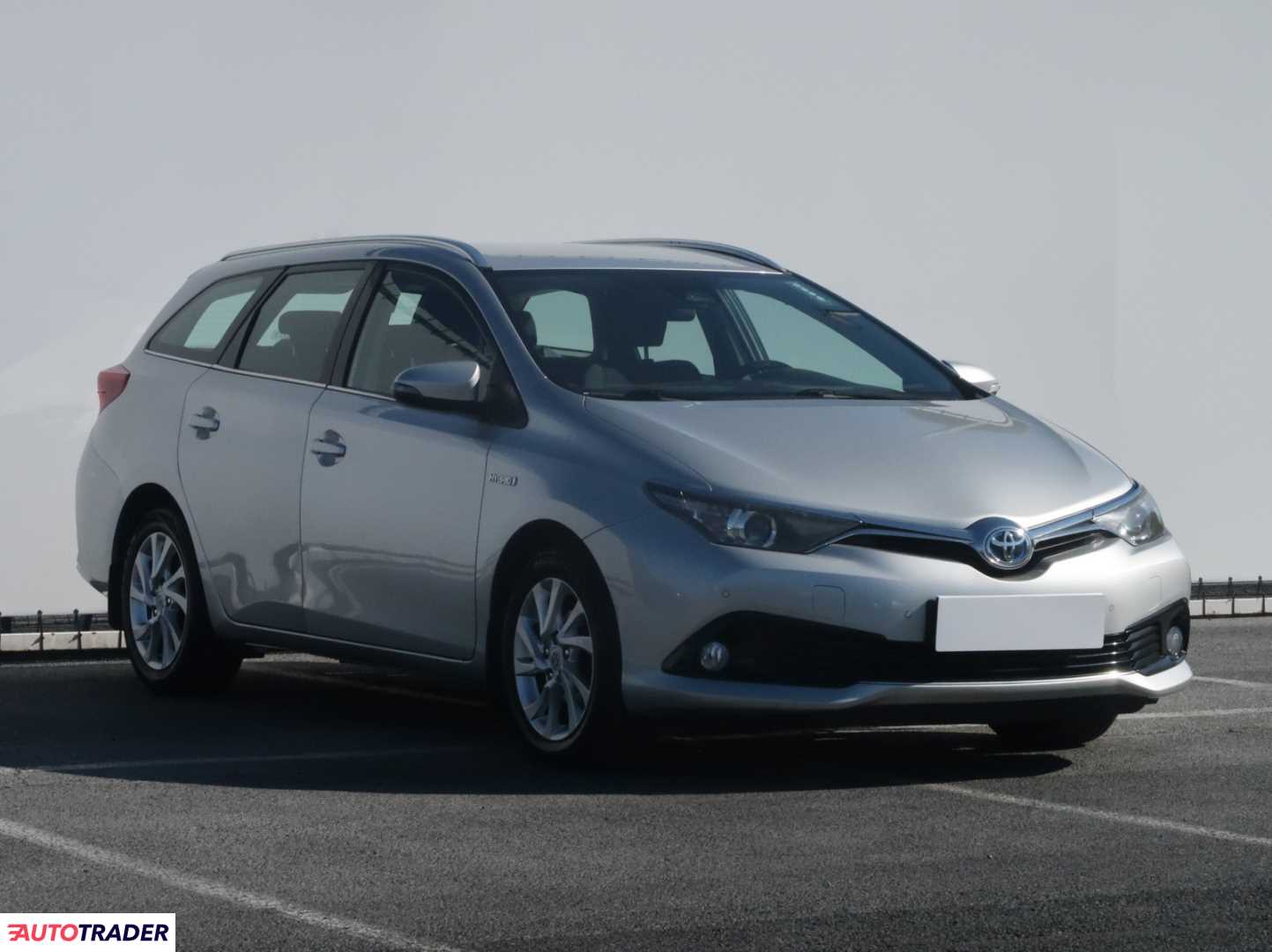 Toyota Auris 2017 1.8 134 KM