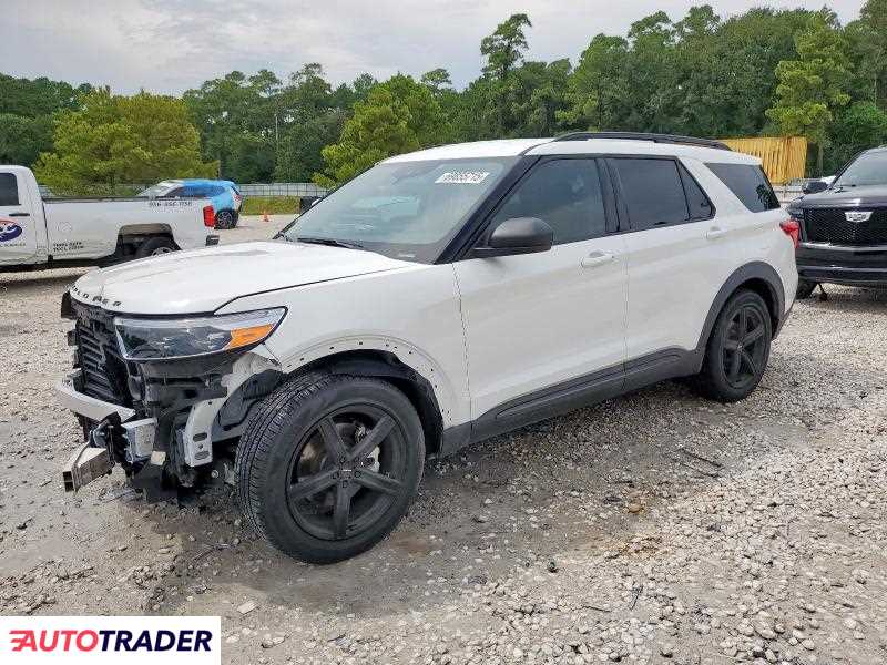 Ford Explorer 2021 2