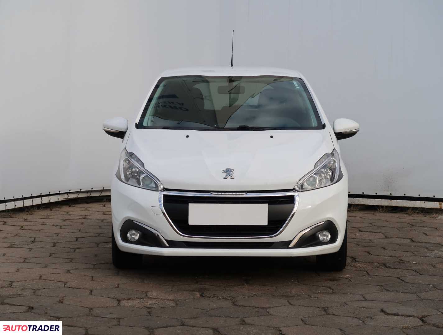 Peugeot 208 1.2 80 KM 2016r. (Piaseczno)