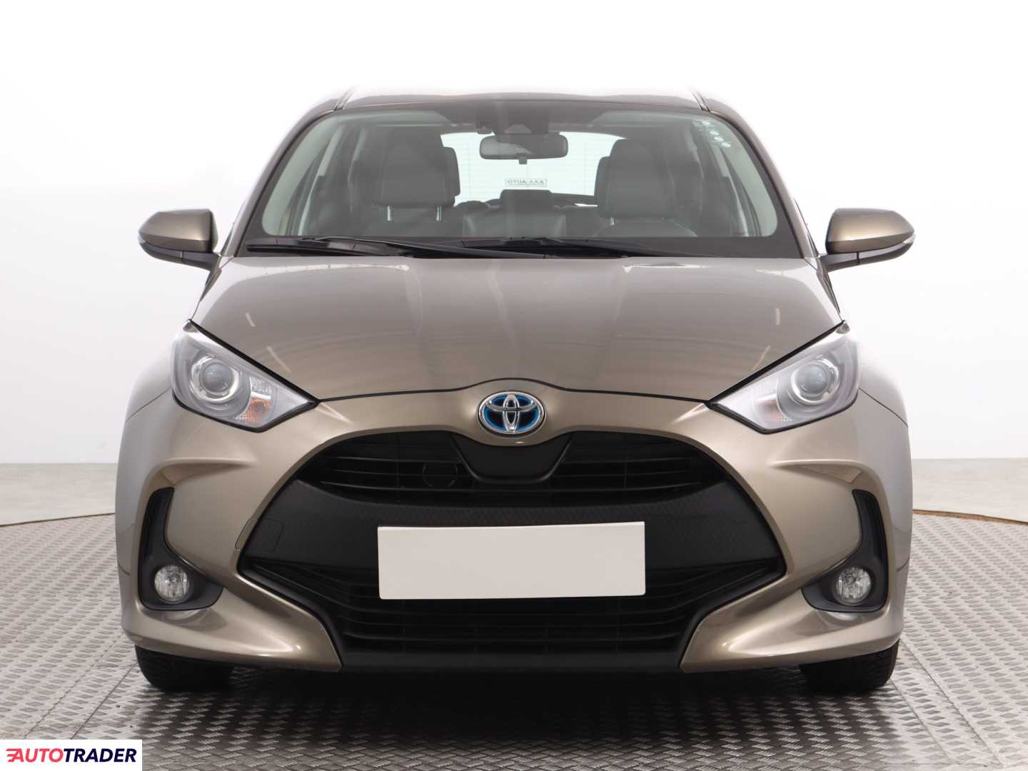 Toyota Yaris 1.5 113 KM 2022r. (Piaseczno)