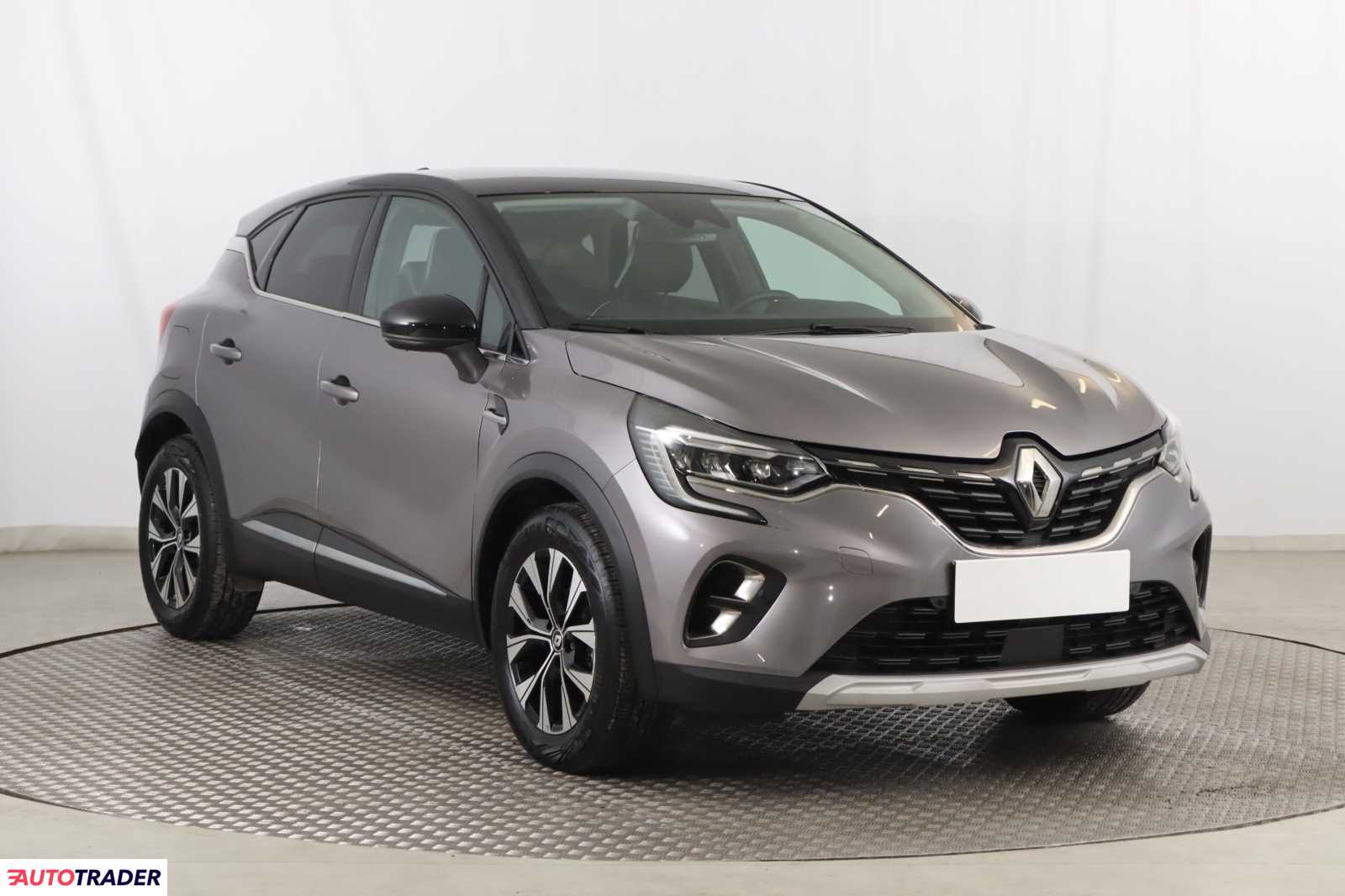 Renault Captur 2023 1.3 138 KM