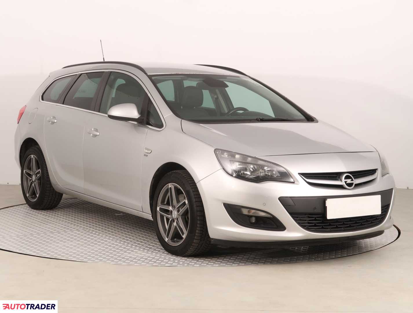 Opel Astra 2014 1.6 134 KM