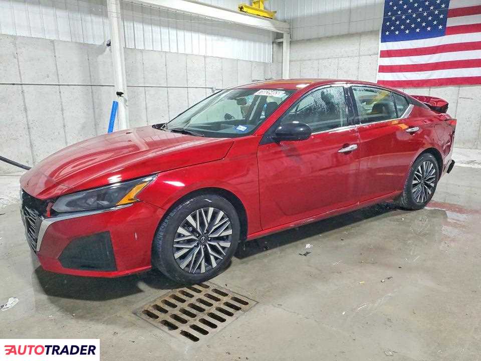 Nissan Altima 2025 2