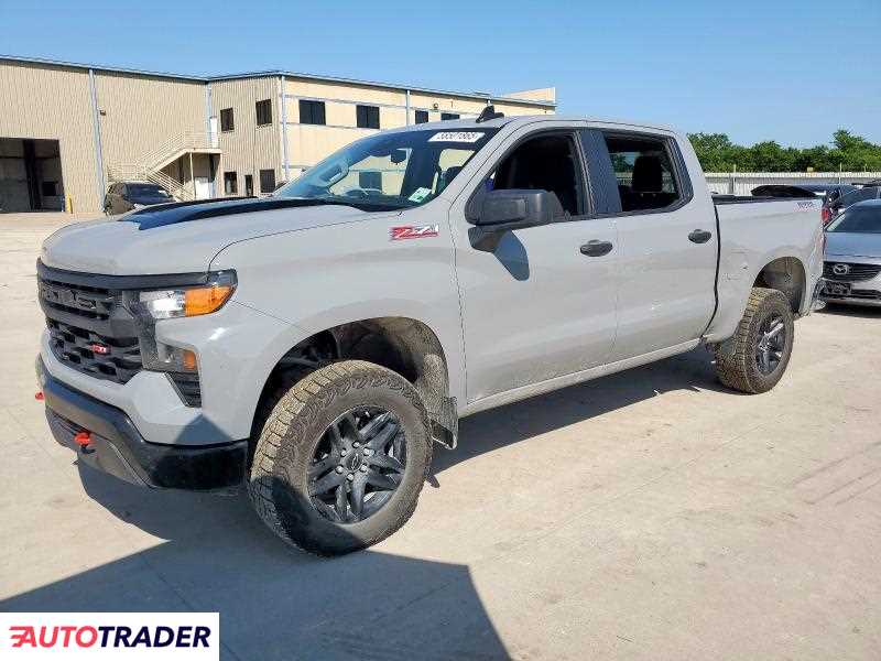 Chevrolet Silverado 2025 5