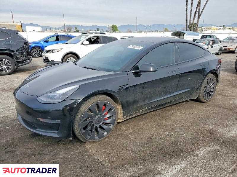 Tesla Model 3 2022