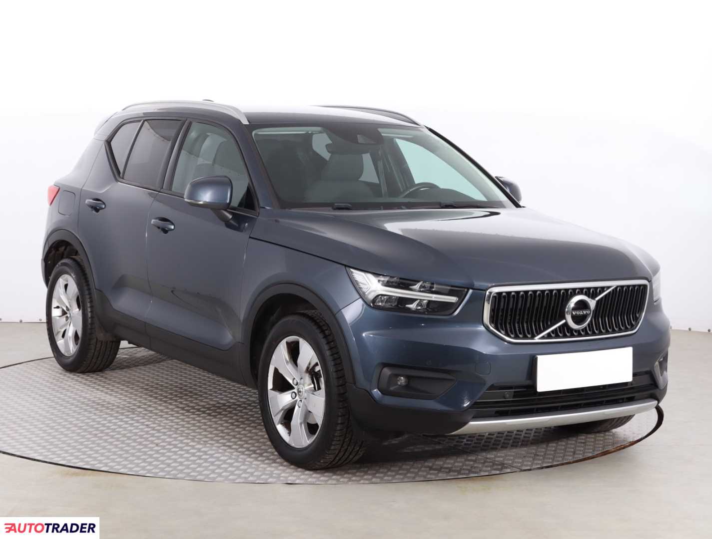 Volvo XC40 2021 1.5 160 KM