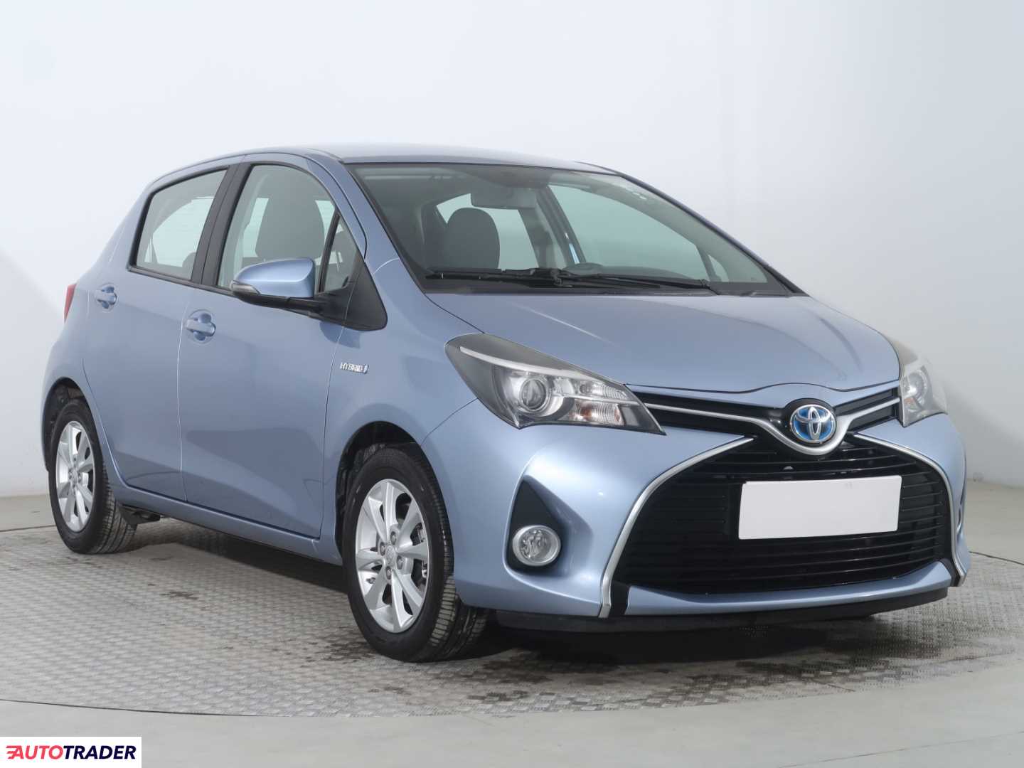 Toyota Yaris 2015 1.5 99 KM
