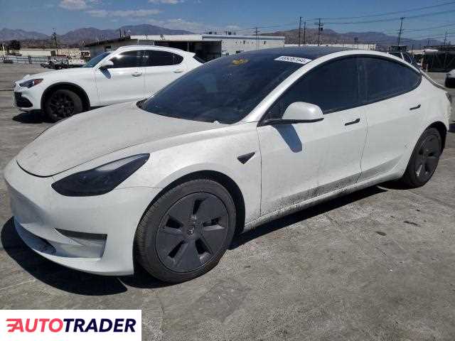 Tesla Model 3 benzyna 2022r. (SUN VALLEY)