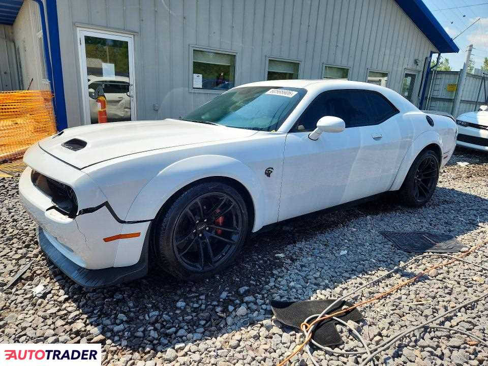 Dodge Challenger 2020 6