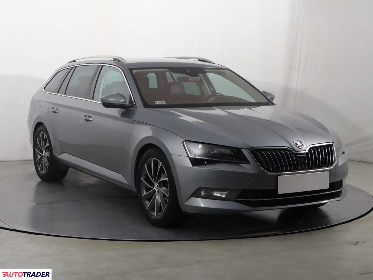 Skoda Superb 2015 2.0 187 KM